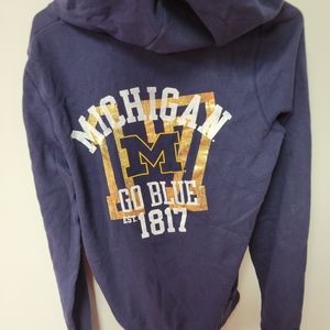 Women's Pink Victoria's Secret  Wolverine Michigan hoddie (small)